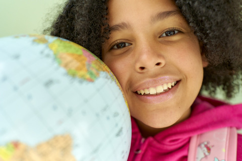 アフリカのガキ「この水を飲むしかない…」先進国のカス「おっこのガキ泥水すすり始めたやん！撮ったろ！」→