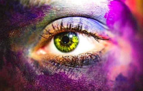 【閲覧注意】全身に50箇所のタトゥー、身体改造し続ける女性の現在の姿がコチラ・・・・・・