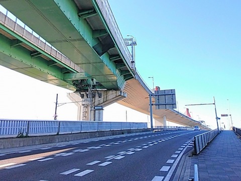 【GIF】高速にガチでやべぇ奴がいたｗｗｗｗｗｗｗｗｗｗ