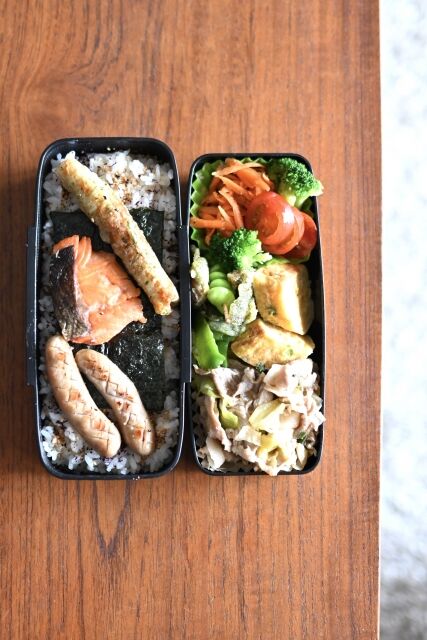 【画像】マッマ「息子の弁当に隙間できたな……… あれ、詰めるか」→