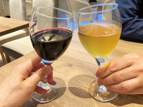 【悲報】婚活パーティーでカップルになった女と食事した結果・・・