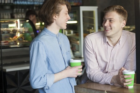 【悲報】無職（37）「俺っち人をひき逃げで殺した過去があってさぁw」友人「……」→結果