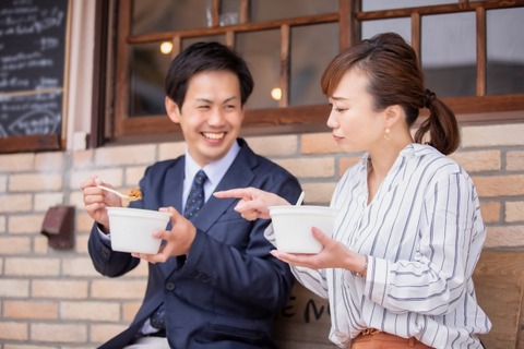 上司「昼飯に5000円使ったわ！」部下「(へぇー偉い人って良いもの食ってんだなぁ……)」→