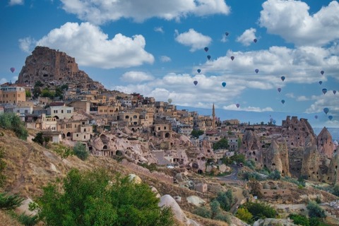 【悲報】中国「アメリカが新疆ウイグルとチベットに気球を飛ばした！報復する！！」