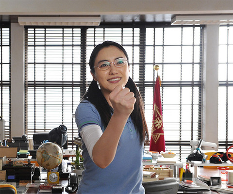 【画像】仲間由紀恵さん(44)、変わり果てた姿で発見される・・・・