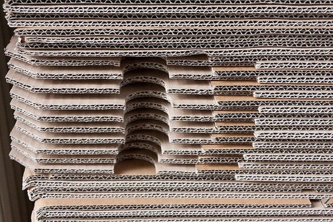 cardboard-1984477_640