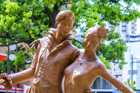 【画像】宝塚歌劇団「はっきり言います！これに当てはまる人はブスですｗ」