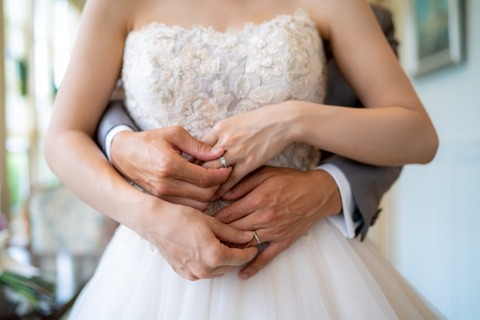 女友達「トッモと結婚することになったー」ワイ「え！？あいつ非正規じゃなかった！？」→結果…