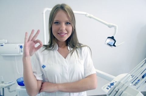 【画像】保健室の先生、すべからくエッチだったｗｗｗｗｗｗｗｗ