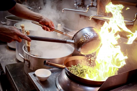 【悲報】人気ラーメン屋店主さん、客に対してとんでもないことを言い放ってしまう・・・・