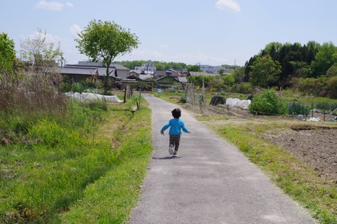 田舎の親「子育て？メシ食わせて学校行かせてれば十分でしょｗｗｗｗ」→結果…