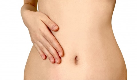 【衝撃】全裸で乱入した女さん、シュートを決めてしまうｗｗｗｗｗ