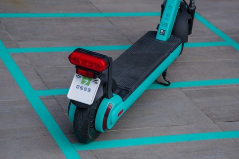 【画像】電動キックボードでひき逃げした美女のご尊顔ｗｗｗｗｗｗｗ