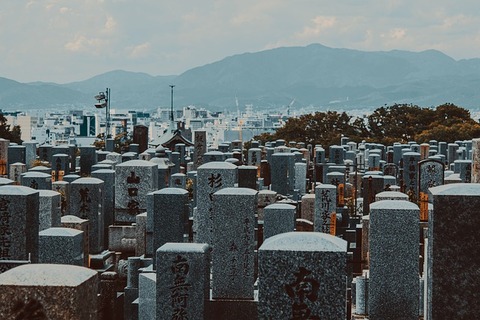 cementery-5621912_640