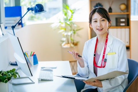 【警告】医師「寝れない人、夕方以降に”コレ”やってるだろ？」→