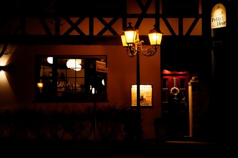 building-2087427_640