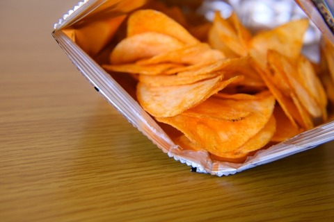 アメリカ人のパーティーに日本のスナック菓子を持参した結果・・・・