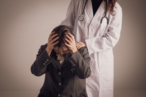 【画像】ケチって1000円カットを利用したJKさん「もう学校に行きたくない」