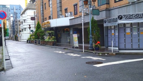 【悲報】ワイが子供の頃に住んでいた家、どう考えても廃業したラブホだった・・・