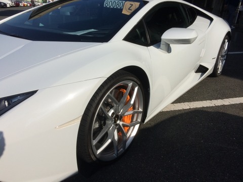 【画像】ツイ民「障害者スペースにランボルギーニが止まってる！」 識者「それはですね…」→