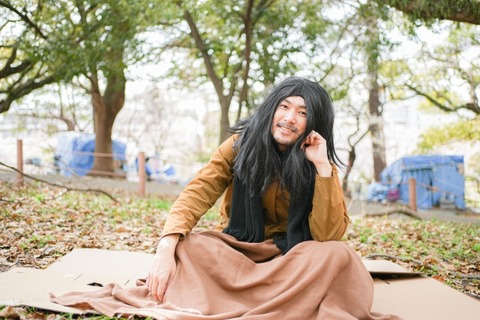 【愕然】役所「兄のニートさん(38)の面倒見れませんか？」俺「間違って殺しかねないので無理っす」→結果・・・