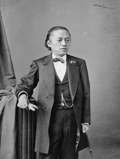 Tomomi_Iwakura_3