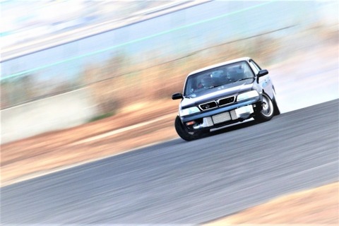 【動画】公道をドリフトして捕まった「日本マジキテル連合」の走り、命懸けすぎる⇒！