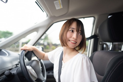 【悲報】女さん「あっ！やっぱり右折やめよw」→結果ｗｗｗｗ(動画ｱﾘ)