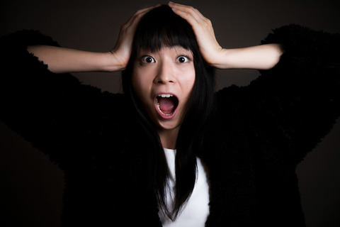 女性「りくりゅういやあああああぁ！きもいきもいきもい気持ち悪すぎる！」