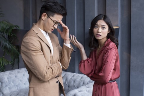 【画像】女「何も無いのね」ハードボイルドワイ「…寝るだけの部屋さ」→