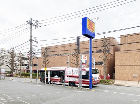 ドラッグストアの「菓子」「カップ麺」がコンビニ・スーパーより安い理由がこちら・・・