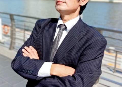 【悲報】昼飯中上司「おれな。実はカタギじゃないから(ﾄﾞﾔｧ」俺「はぁ…」結果ｗｗｗｗｗｗｗ