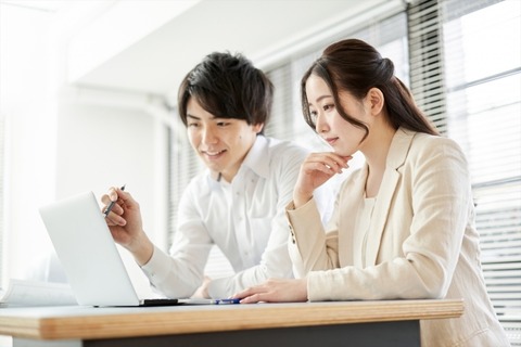 【悲報】ワイ、上司から告白されてて明日返事しなきゃいけない・・・・