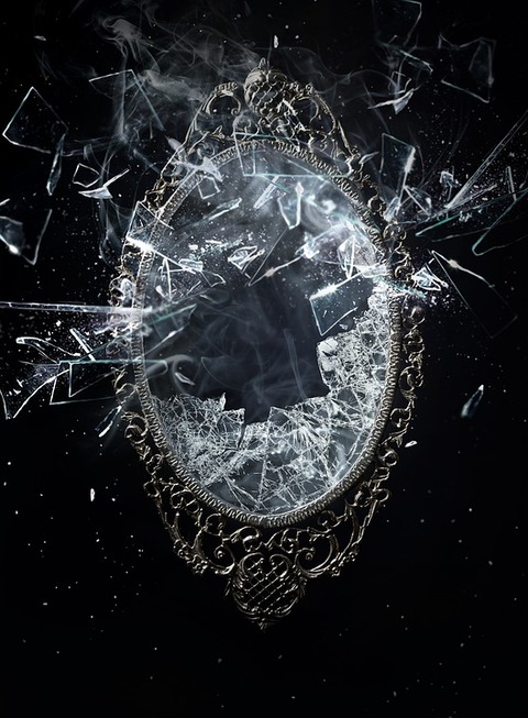 smoke-and-mirrors-4247808_960_720
