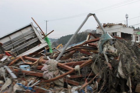 【動画】Ｚ世代のクソガキ、東日本大震災の死者を冒涜してしまう・・・