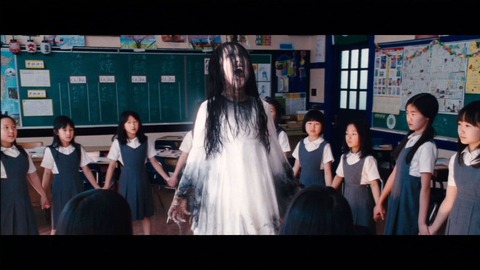 高校のクラス全員で悪霊と戦った話させてくれ