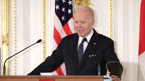 【悲報】バイデン「ロシアはイラク戦争に敗北する！」記者「？」バイデン「中国は新しい友達」記者「……」→