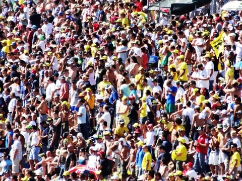 【朗報】志摩スペイン村、"ンゴ"効果で客で溢れかえってしまう