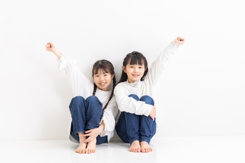 【画像】最近の男子小学生、羨ましすぎる・・・・
