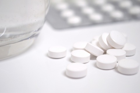 【悲報】中国人さん、解熱剤が足りなくて動物用解熱剤を使った結果・・・・