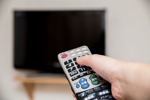 【画像】「つよしがやらかしましてね」←これを超えるオープニングトークが未だ存在しない件ｗ