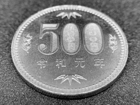 【画像】1年間ひとりで♡するたびに"500円貯金"した結果がこちらｗｗｗｗｗｗｗｗｗ