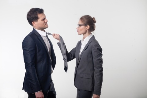 女上司(29)「男なんだろ？グズグズするなよ！」ワイ(24)「それセクハラですよ、人事に報告しますね」→結果・・・・