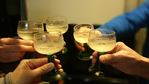 【悲報】31歳年収600万円ワイ、婚活パーティーで頂上決戦に挑んだ結果ｗｗｗｗｗｗ