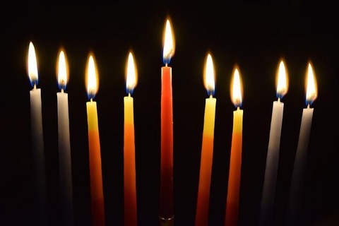 candlelights-gb20e0556e_640