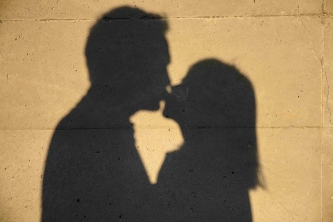 ワイ19歳女、おじさんと付き合った結果・・・