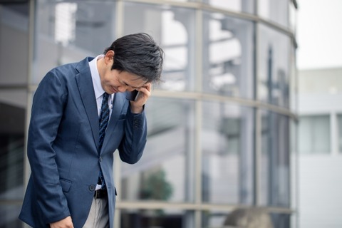 住宅営業マン「あっ、遅れてしまってすみませ～ん(笑)」客「……今日、契約日ですよね？」→結果・・・・