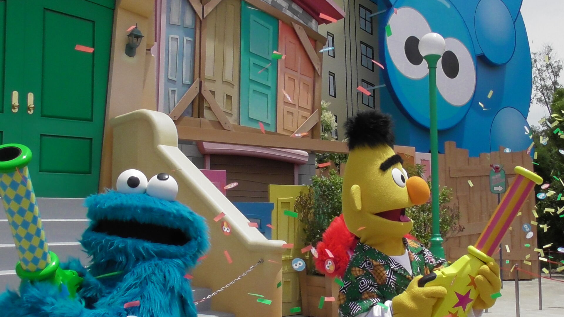 ユニバーサル ワンダーランド サマー ダンス ア ロング セサミストリート Usj 22年6月27日 パンダusjのショー パレ動画好き ユニバーサル スタジオ ジャパンの情報系ブログ