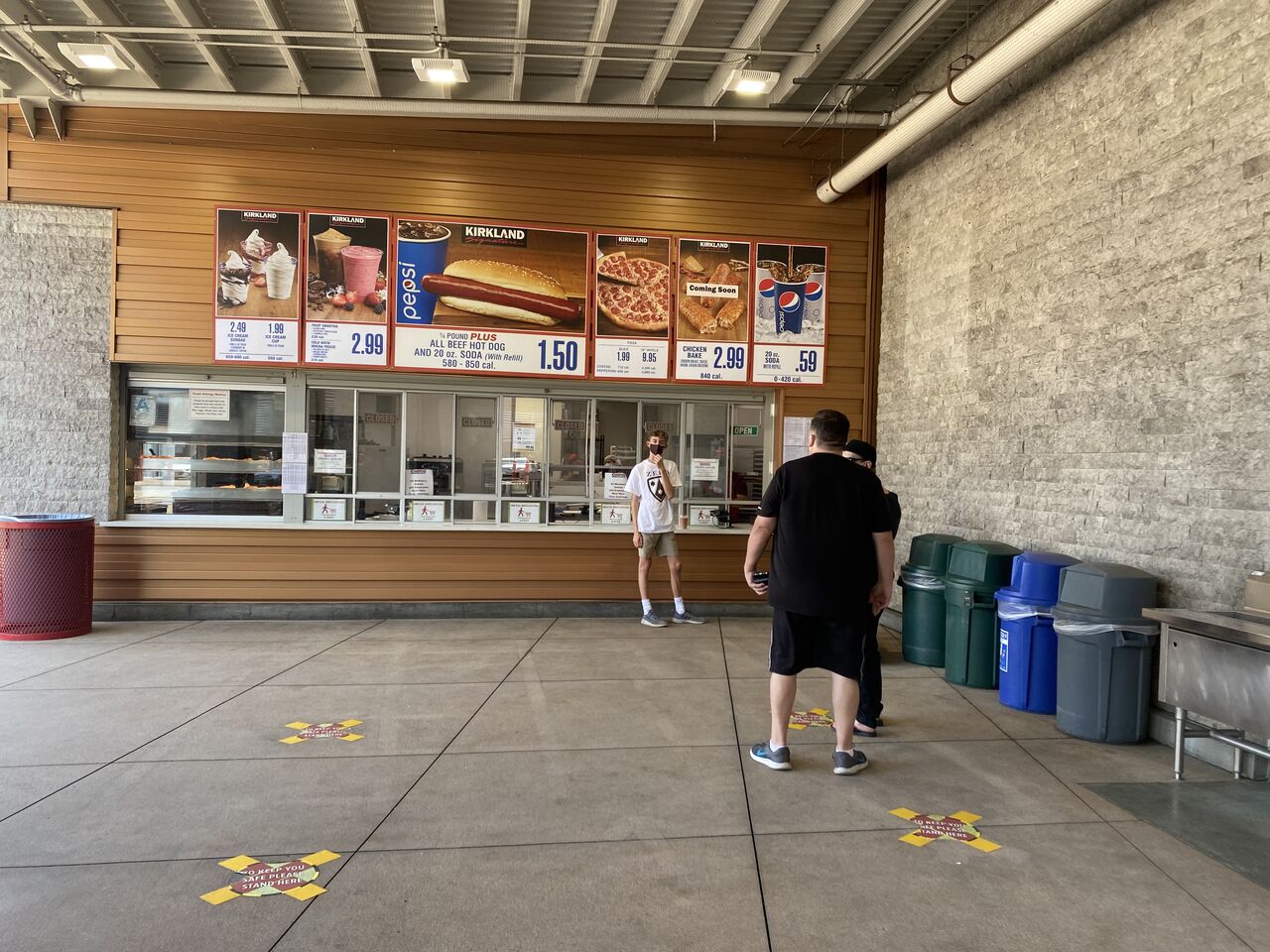 コストコ フードコートもｄｘ化 最強コスパのホットドッグも価格ｘで死者がでる 激しくウォルマートなアメリカ小売業ブログ