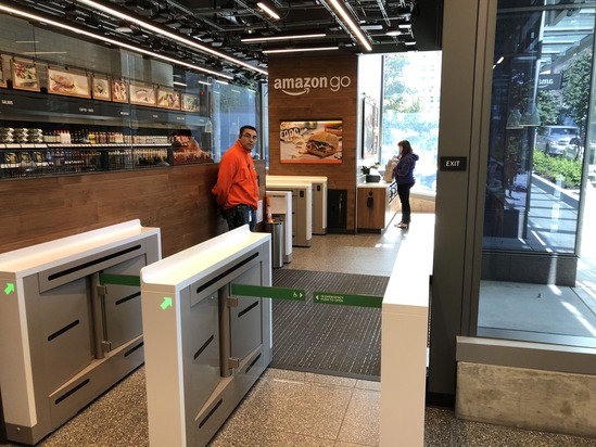 190508グリーター@アマゾンゴー